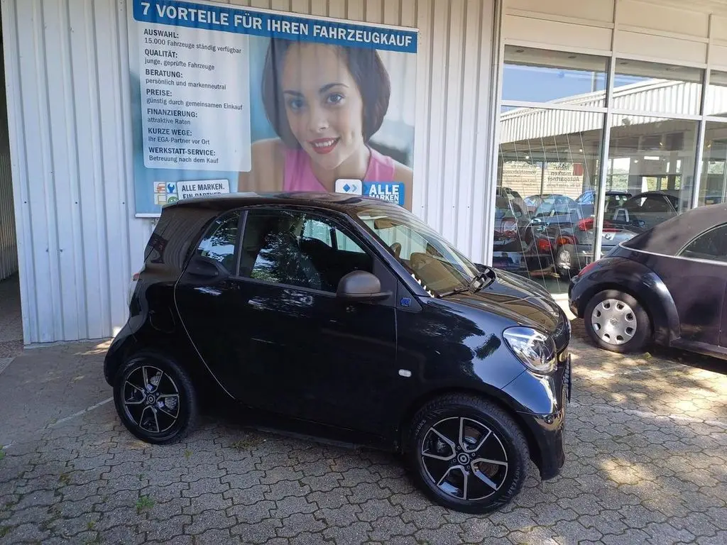 Photo 1 : Smart Fortwo 2023 Non renseigné