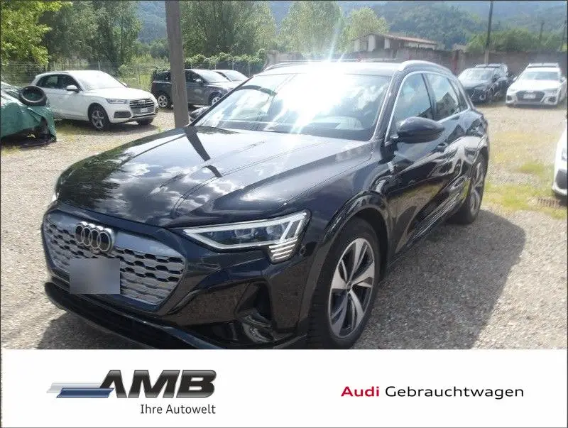 Photo 1 : Audi Q8 2023 Non renseigné