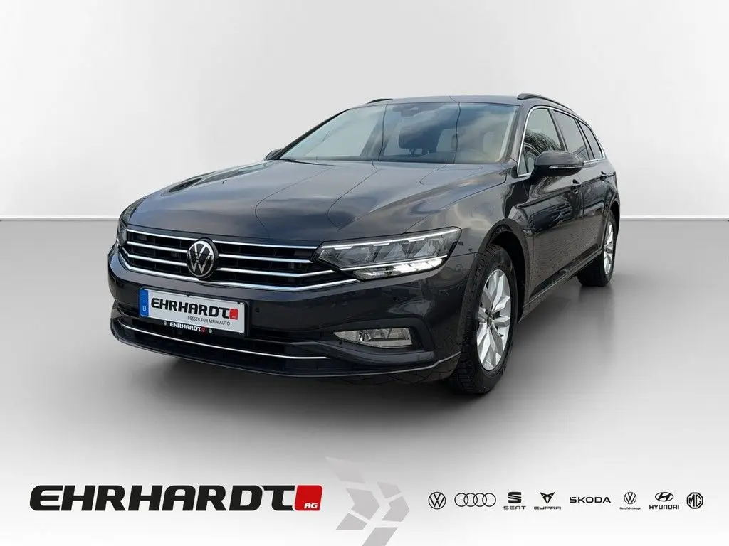 Photo 1 : Volkswagen Passat 2024 Essence