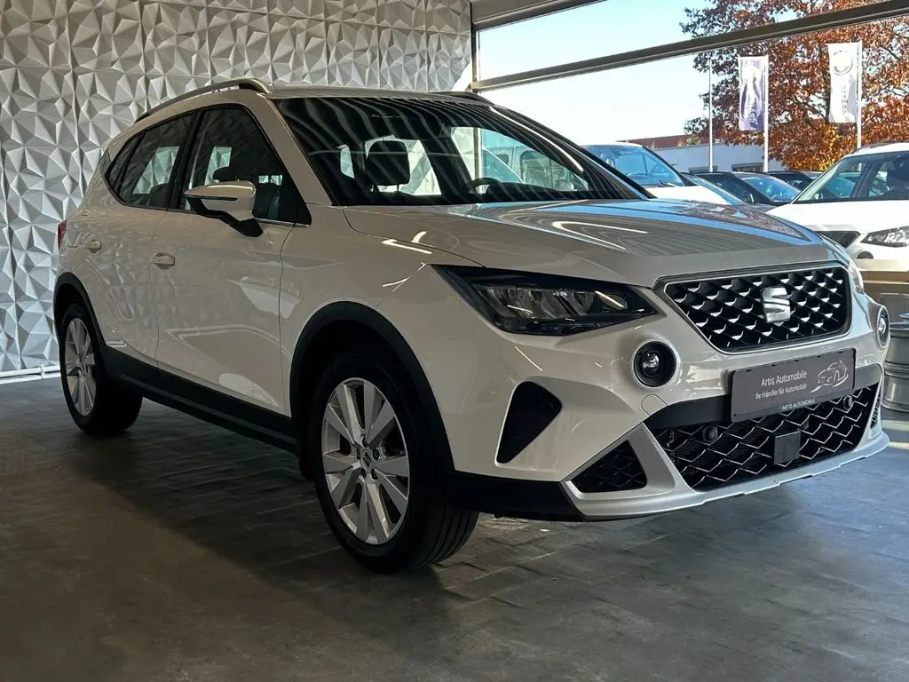 Photo 1 : Seat Arona 2021 Essence