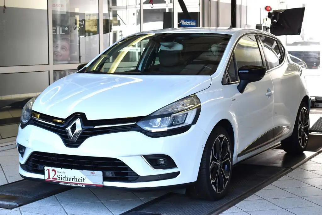 Photo 1 : Renault Clio 2019 Essence