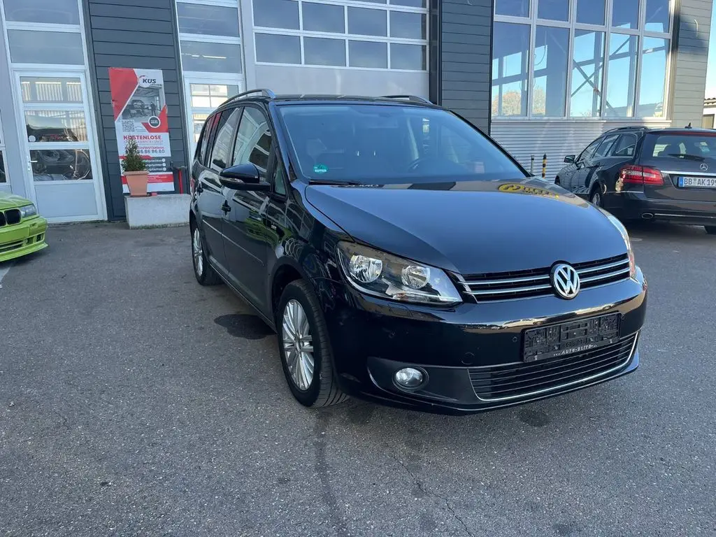 Photo 1 : Volkswagen Touran 2015 Essence