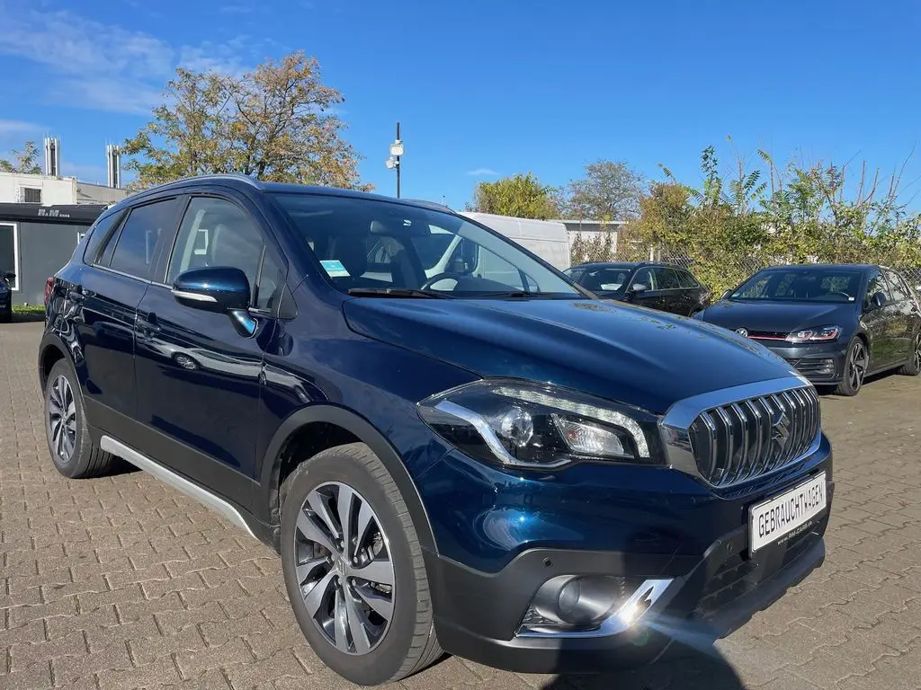 Photo 1 : Suzuki Sx4 2018 Petrol