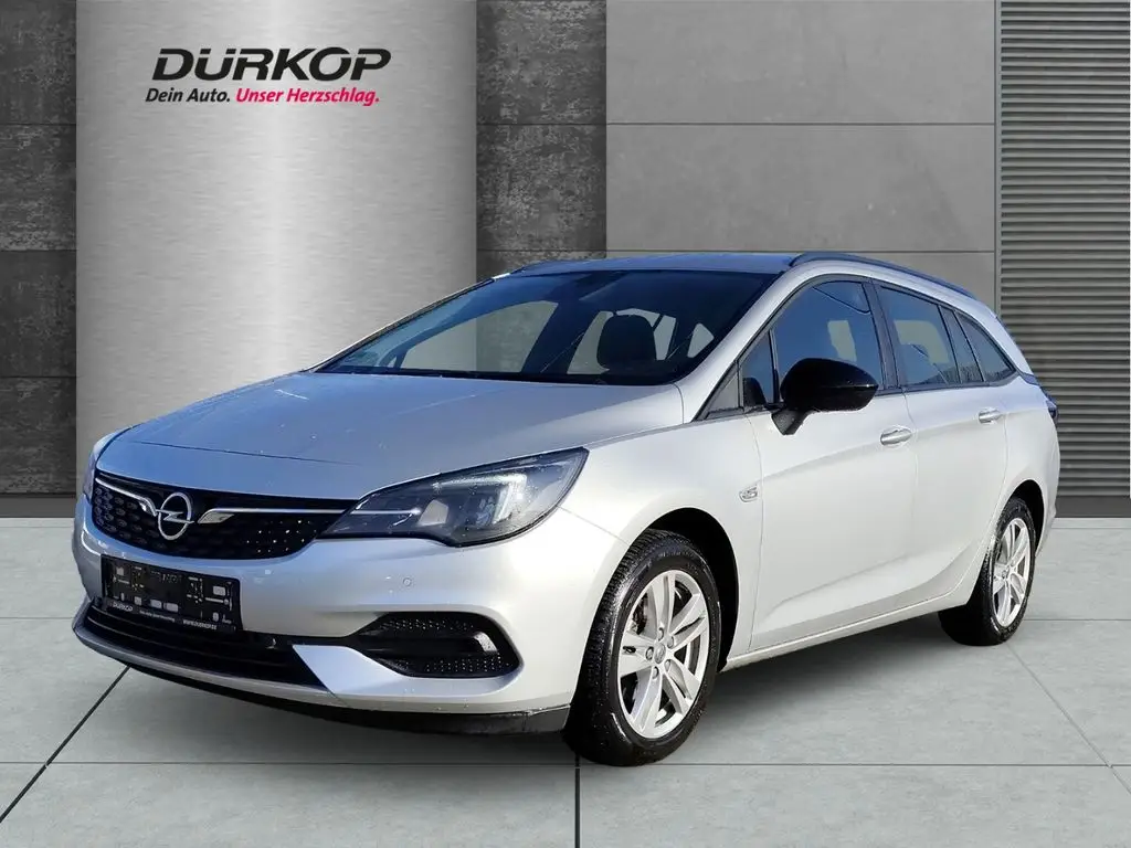 Photo 1 : Opel Astra 2021 Petrol