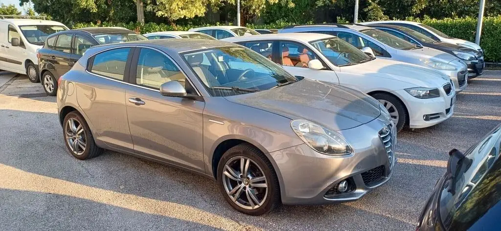 Photo 1 : Alfa Romeo Giulietta 2015 LPG