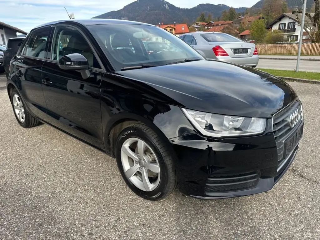 Photo 1 : Audi A1 2018 Petrol