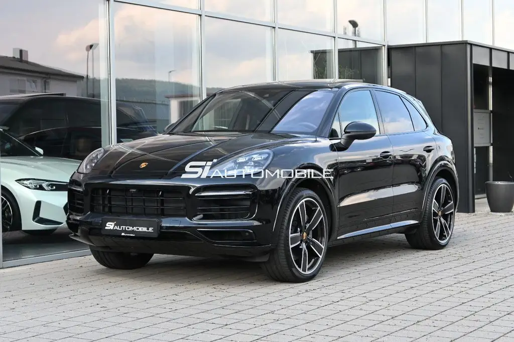 Photo 1 : Porsche Cayenne 2022 Petrol