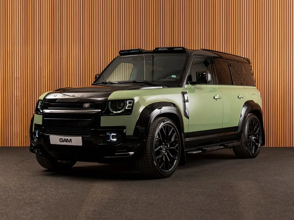 Photo 1 : Land Rover Defender 2024 Hybrid