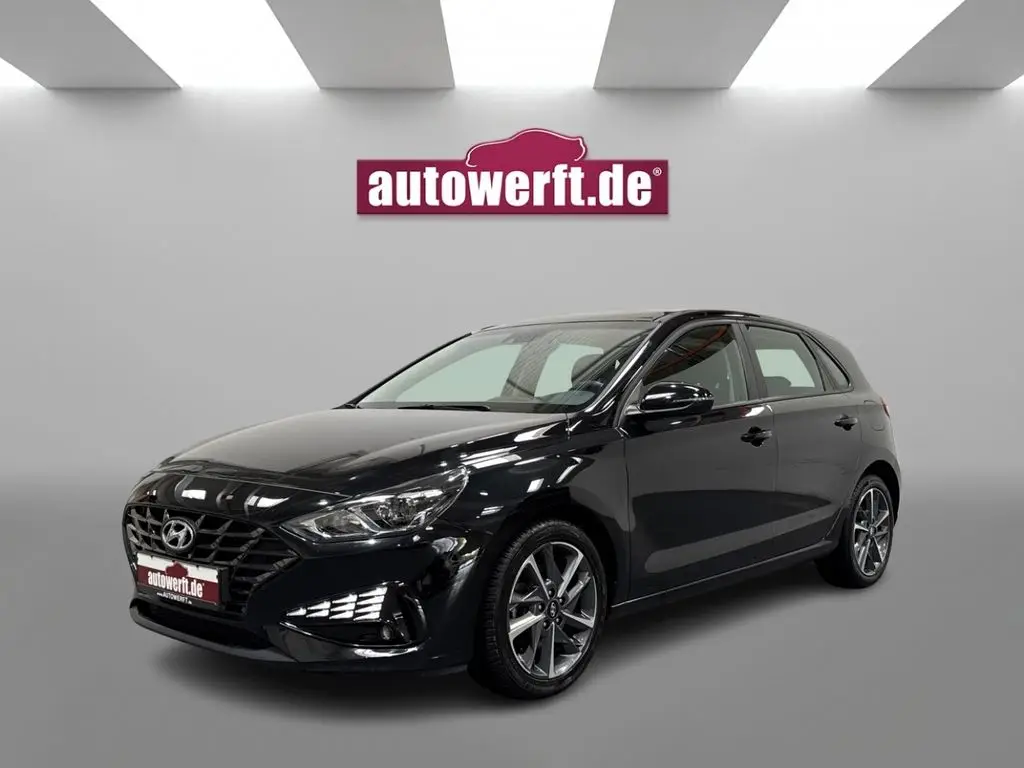 Photo 1 : Hyundai I30 2023 Petrol