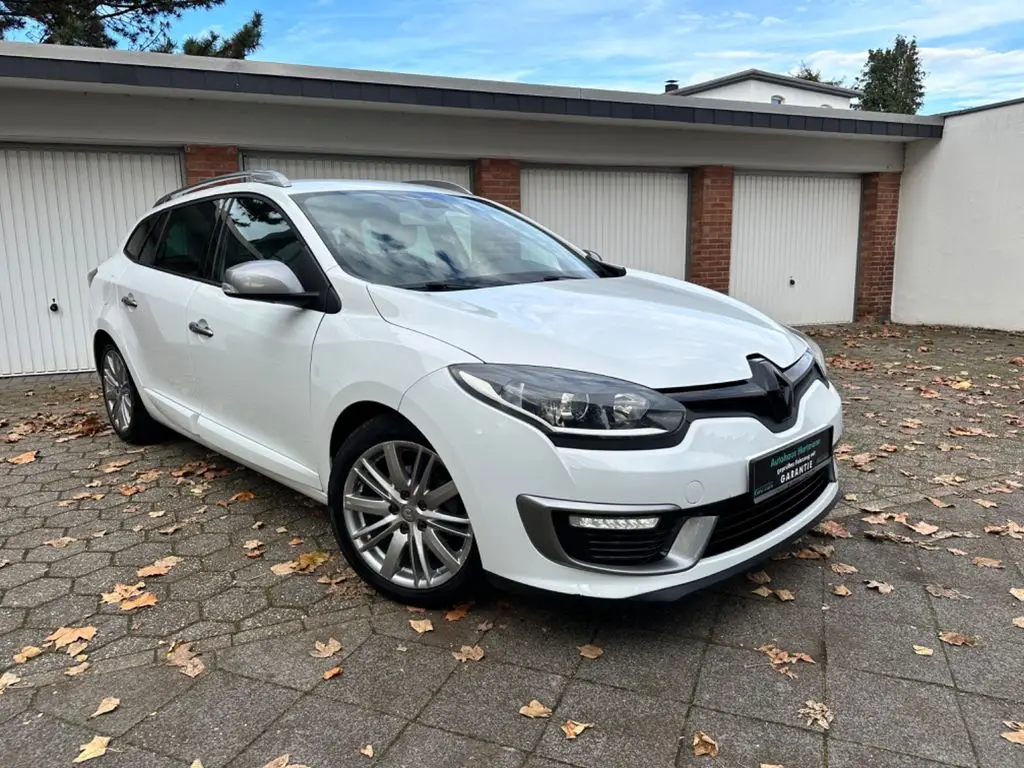 Photo 1 : Renault Megane 2017 Essence