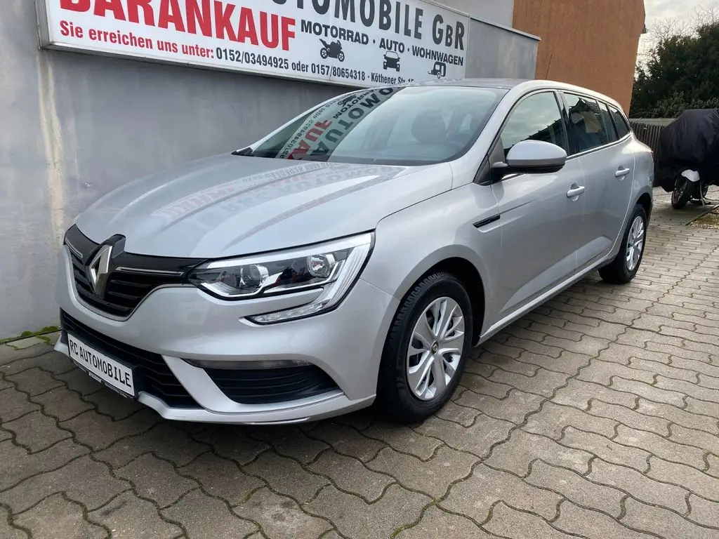 Photo 1 : Renault Megane 2019 Petrol