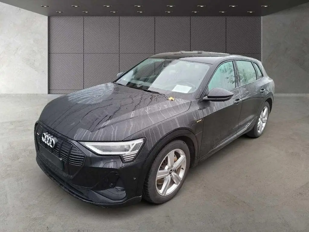 Photo 1 : Audi E-tron 2021 Non renseigné