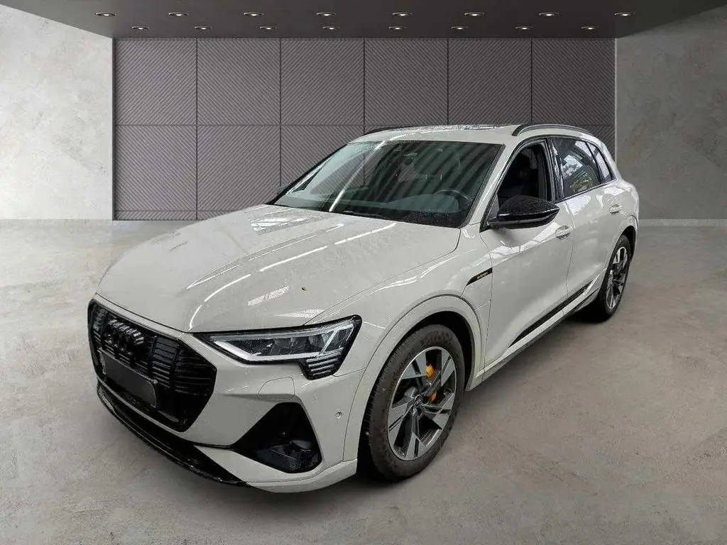 Photo 1 : Audi E-tron 2021 Not specified