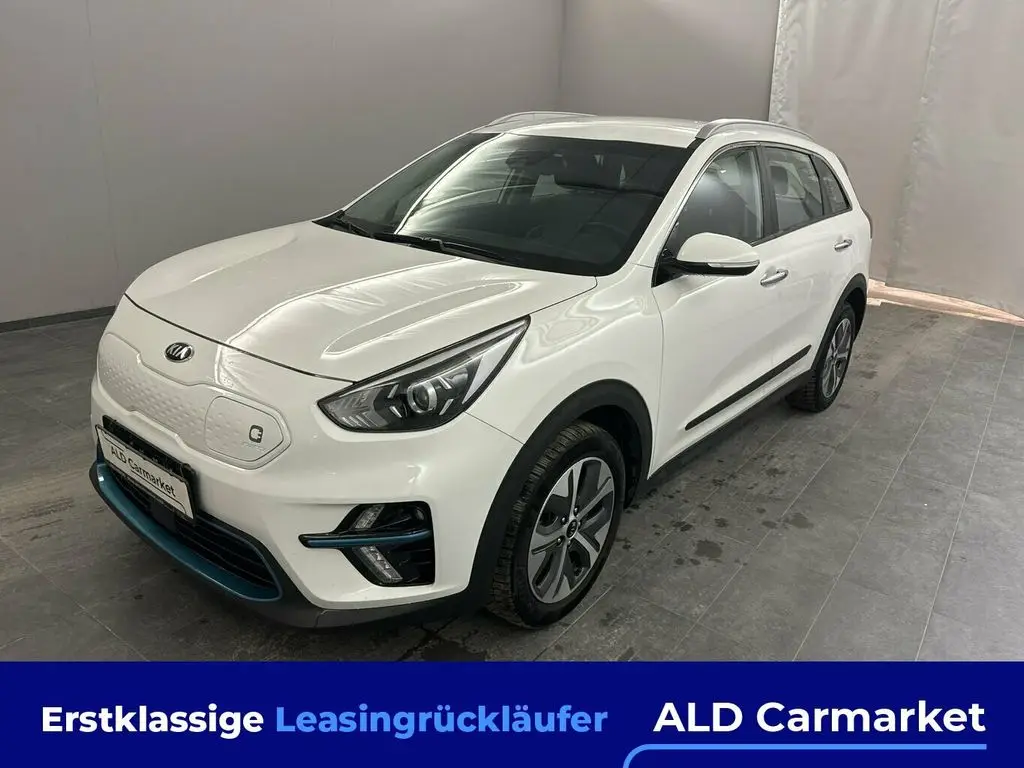 Photo 1 : Kia Niro 2021 Non renseigné