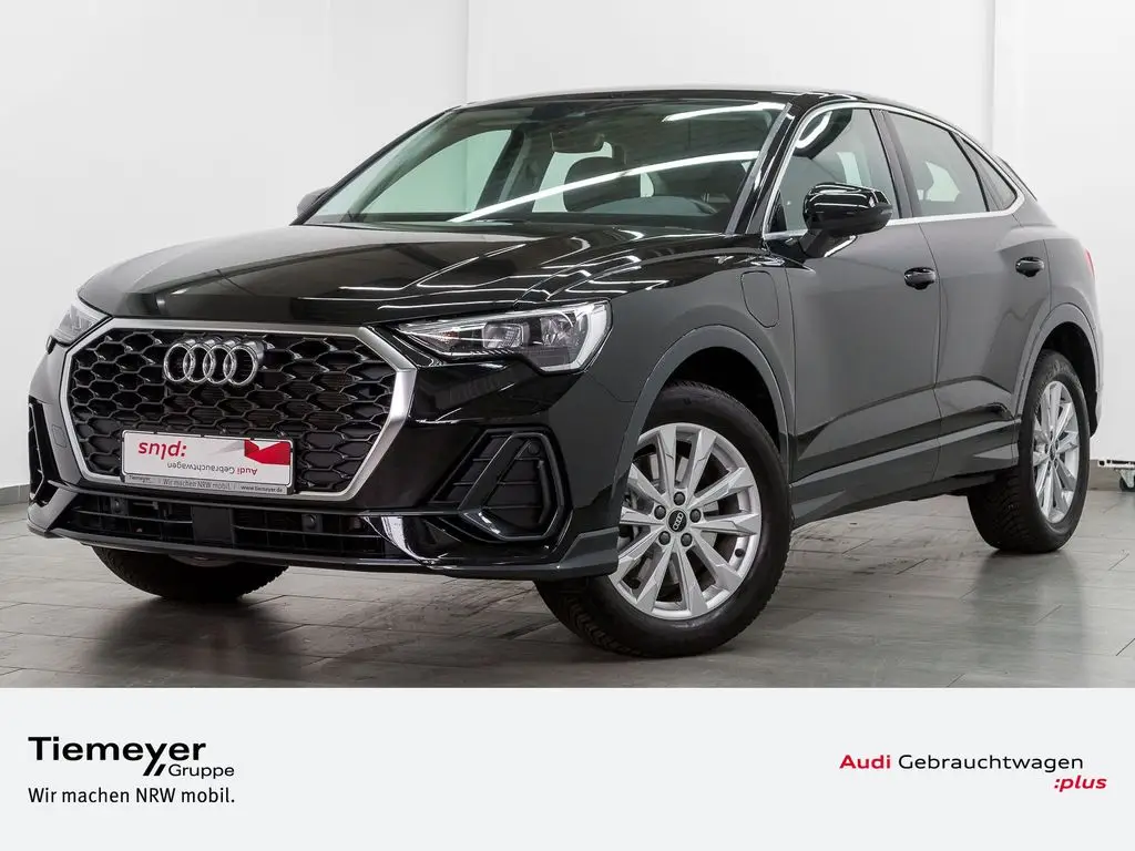 Photo 1 : Audi Q3 2022 Hybride