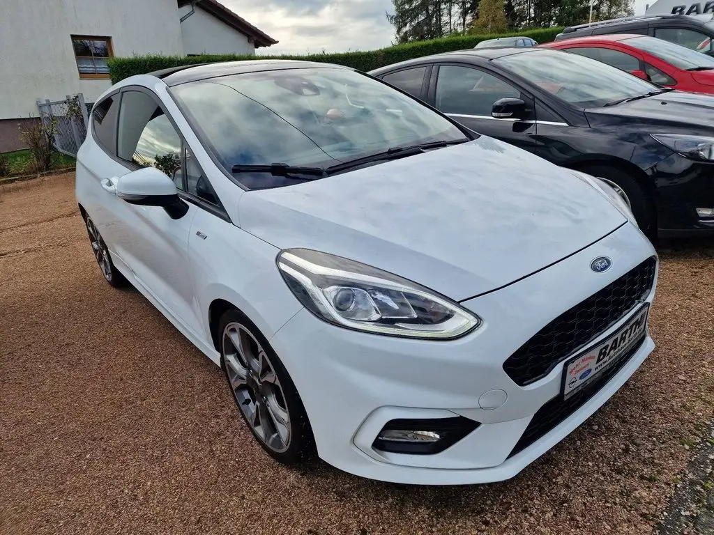 Photo 1 : Ford Fiesta 2017 Essence