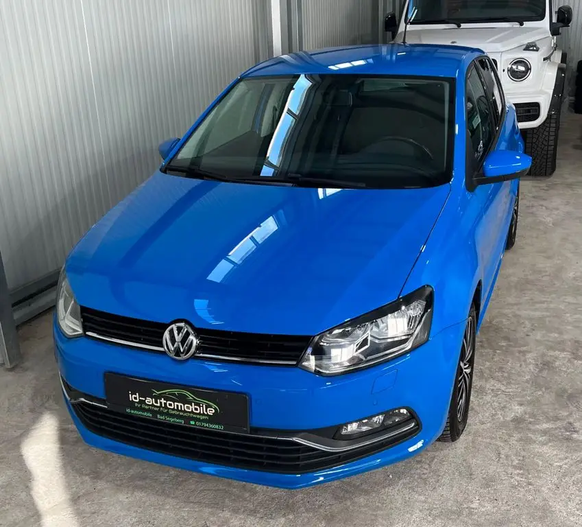 Photo 1 : Volkswagen Polo 2016 Petrol