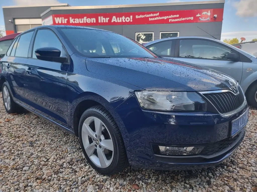 Photo 1 : Skoda Rapid 2018 Petrol