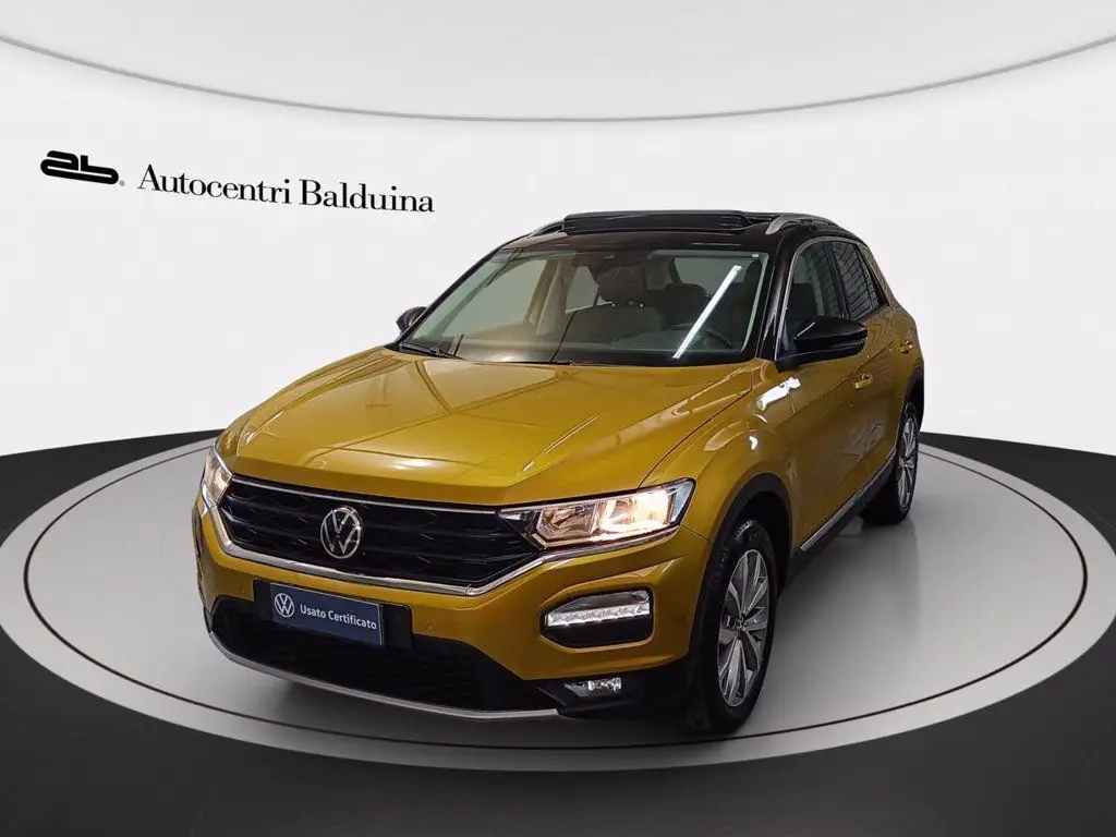 Photo 1 : Volkswagen T-roc 2021 Essence