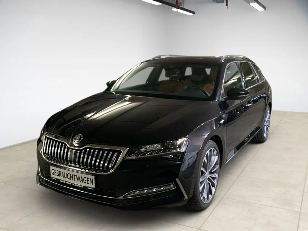 Photo 1 : Skoda Superb 2024 Petrol