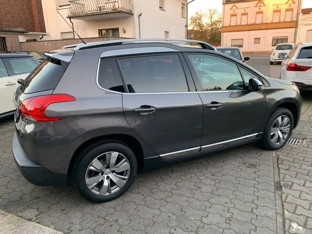 Photo 1 : Peugeot 2008 2016 Petrol