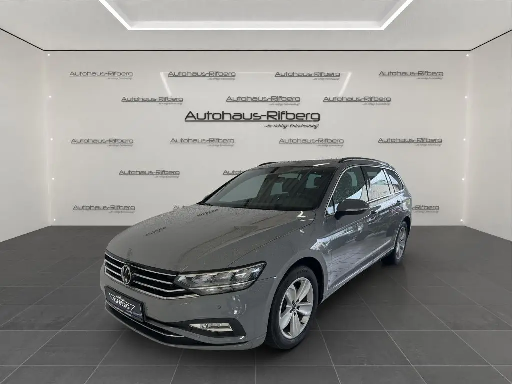 Photo 1 : Volkswagen Passat 2023 Diesel