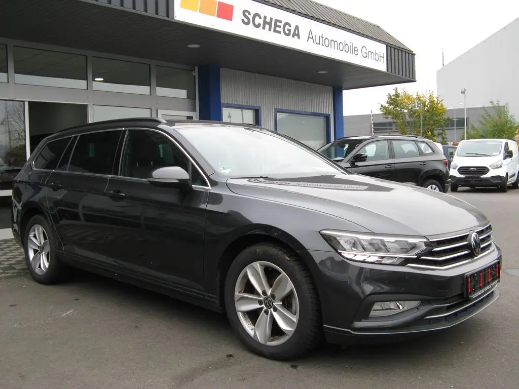 Photo 1 : Volkswagen Passat 2023 Diesel