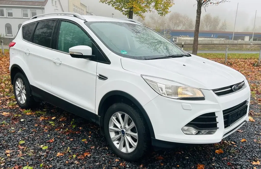 Photo 1 : Ford Kuga 2016 Petrol