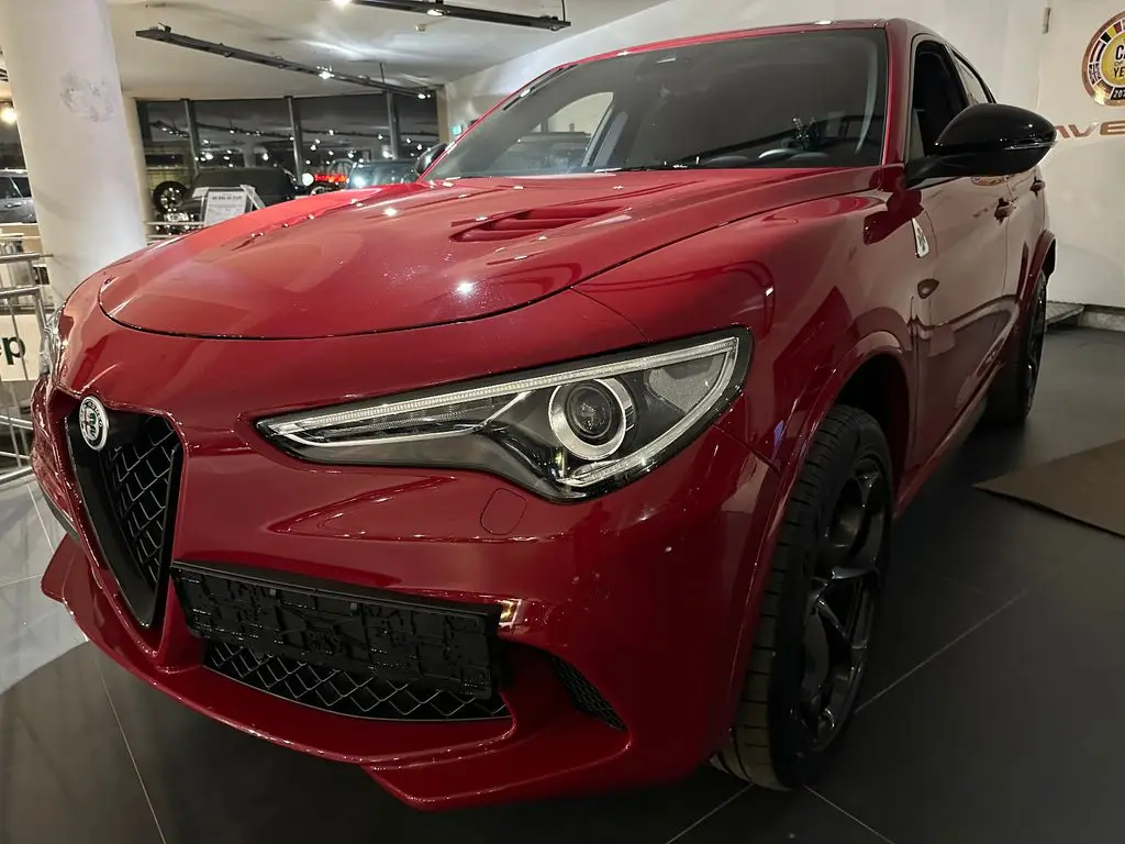 Photo 1 : Alfa Romeo Stelvio 2023 Petrol