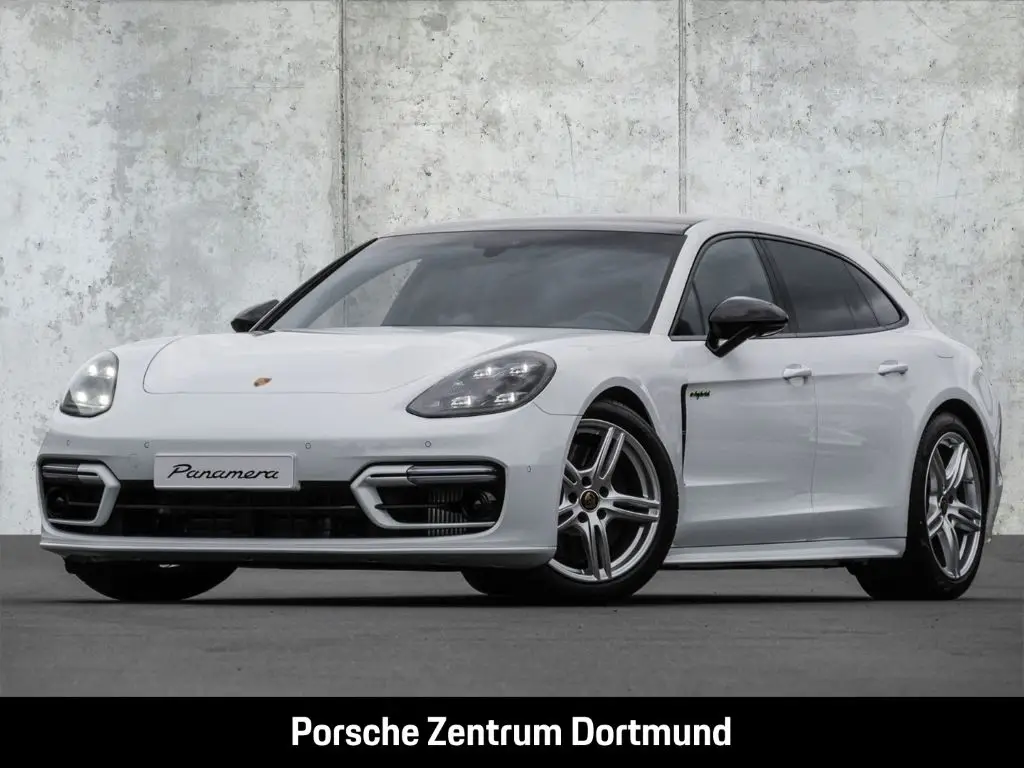 Photo 1 : Porsche Panamera 2023 Hybride