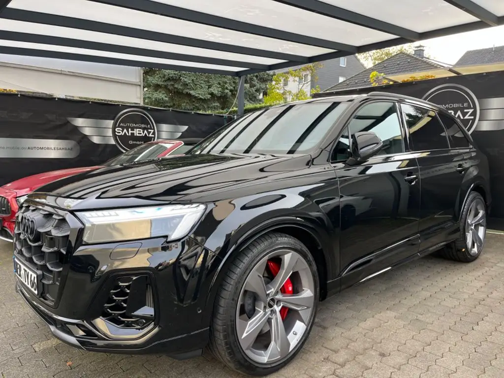 Photo 1 : Audi Sq7 2024 Petrol