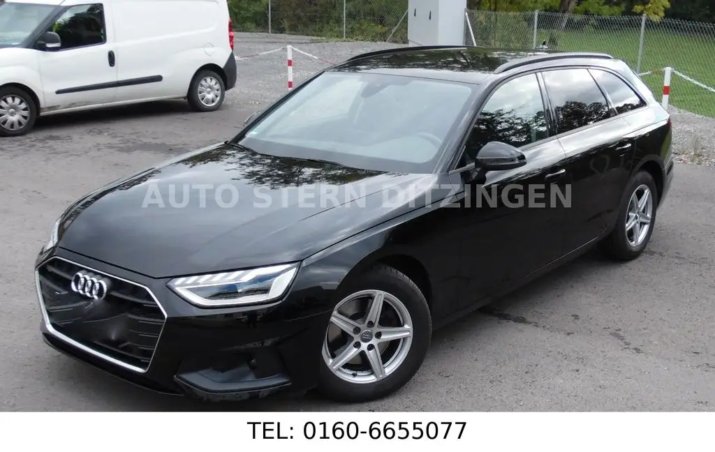 Photo 1 : Audi A4 2020 Petrol