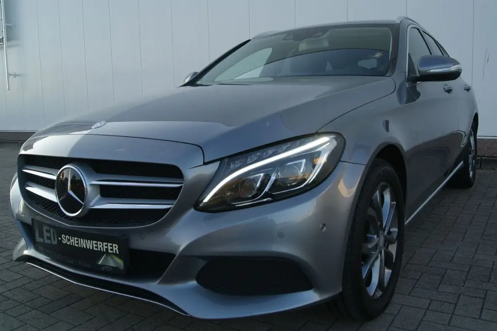 Photo 1 : Mercedes-benz Classe C 2015 Essence