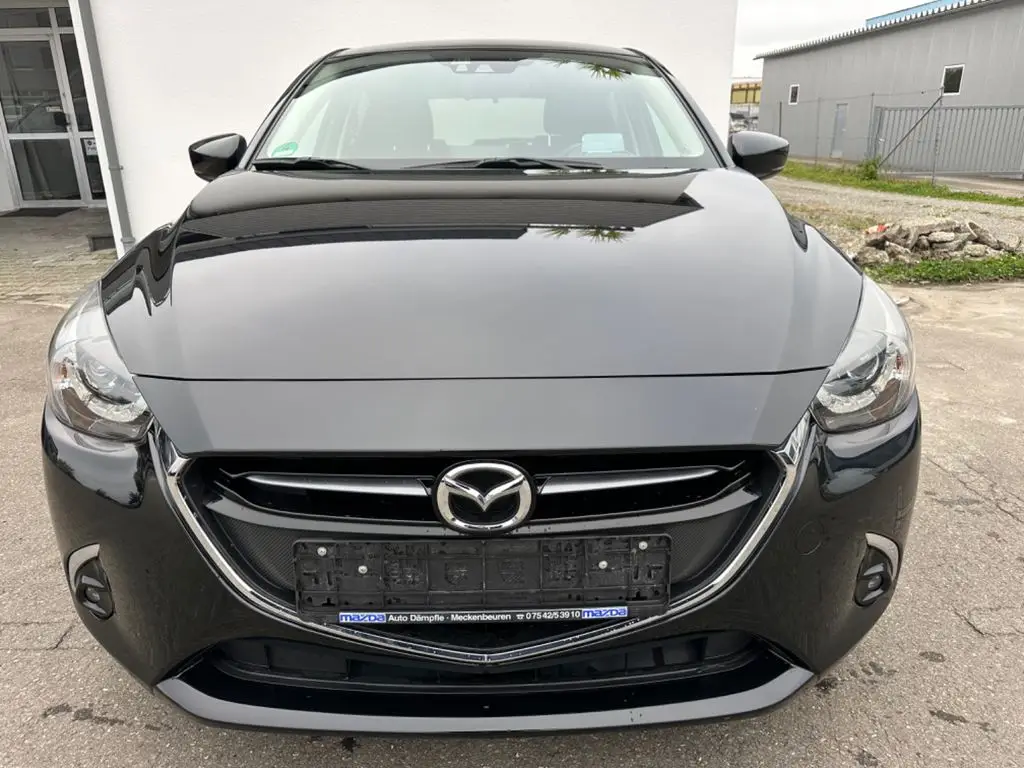 Photo 1 : Mazda 2 2017 Petrol