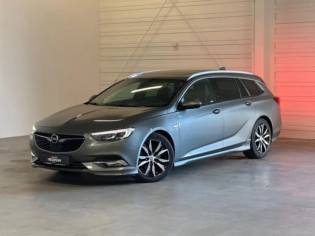 Photo 1 : Opel Insignia 2017 Petrol