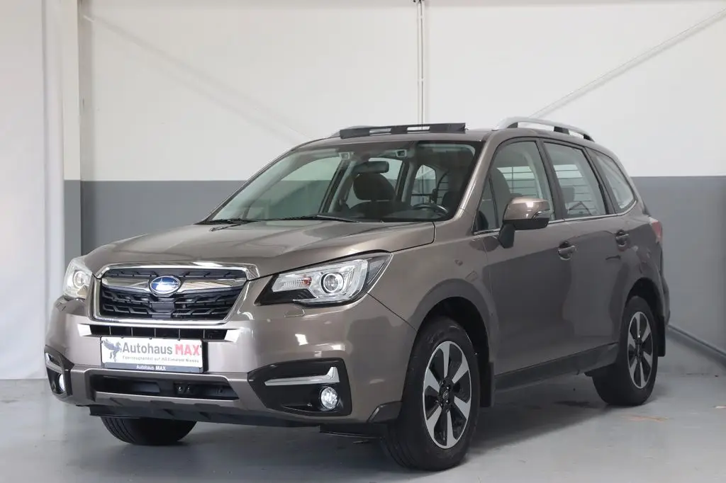 Photo 1 : Subaru Forester 2018 Petrol