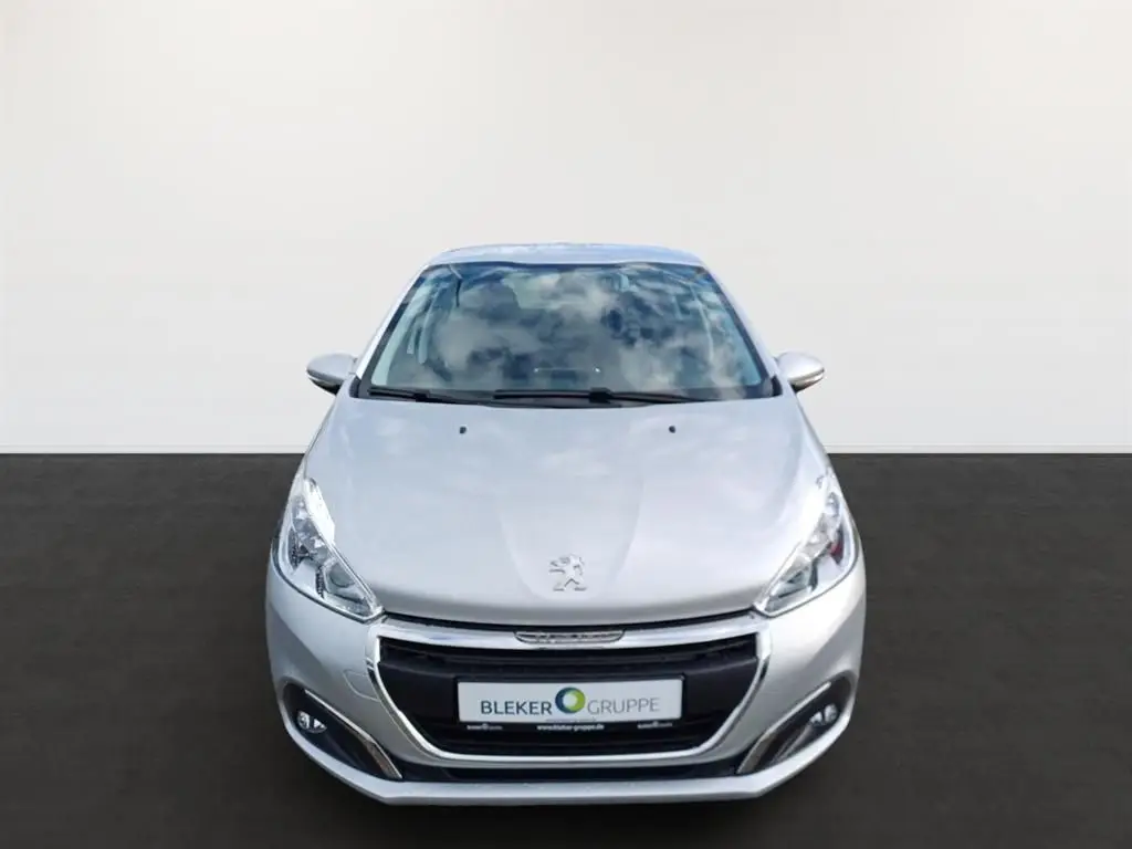 Photo 1 : Peugeot 208 2018 Essence