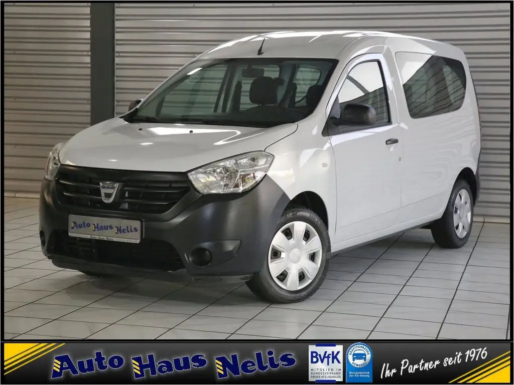 Photo 1 : Dacia Dokker 2016 Petrol