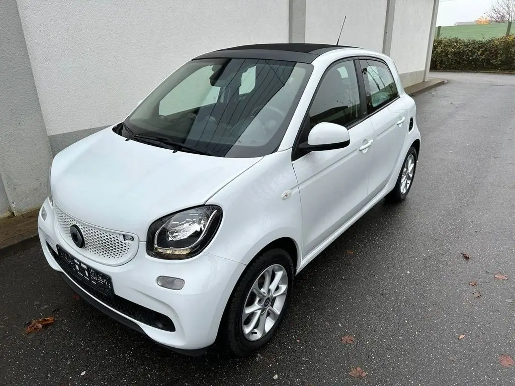 Photo 1 : Smart Forfour 2016 Essence