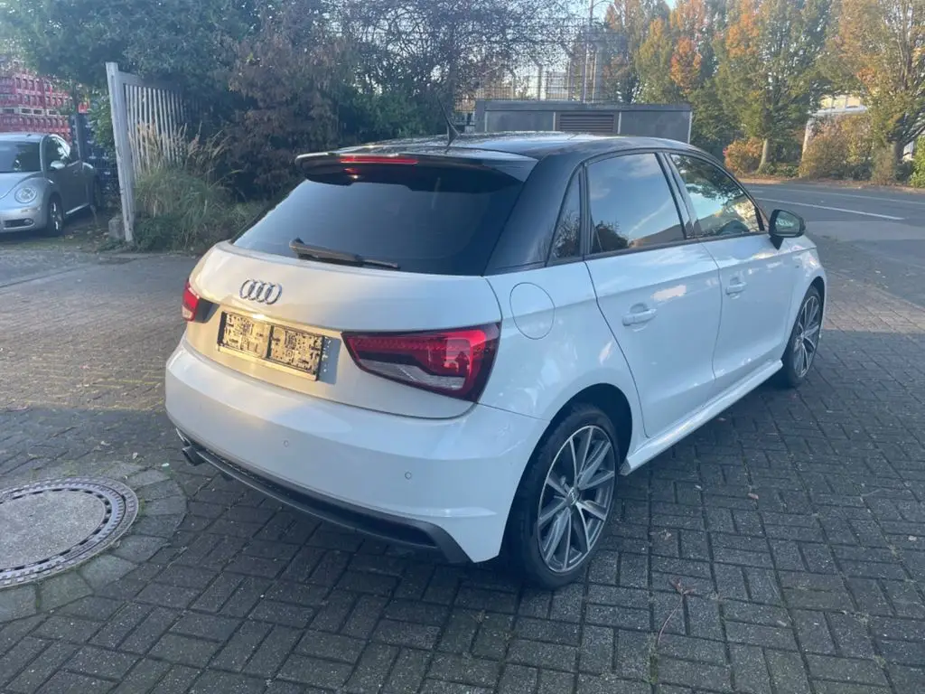 Photo 1 : Audi A1 2018 Diesel