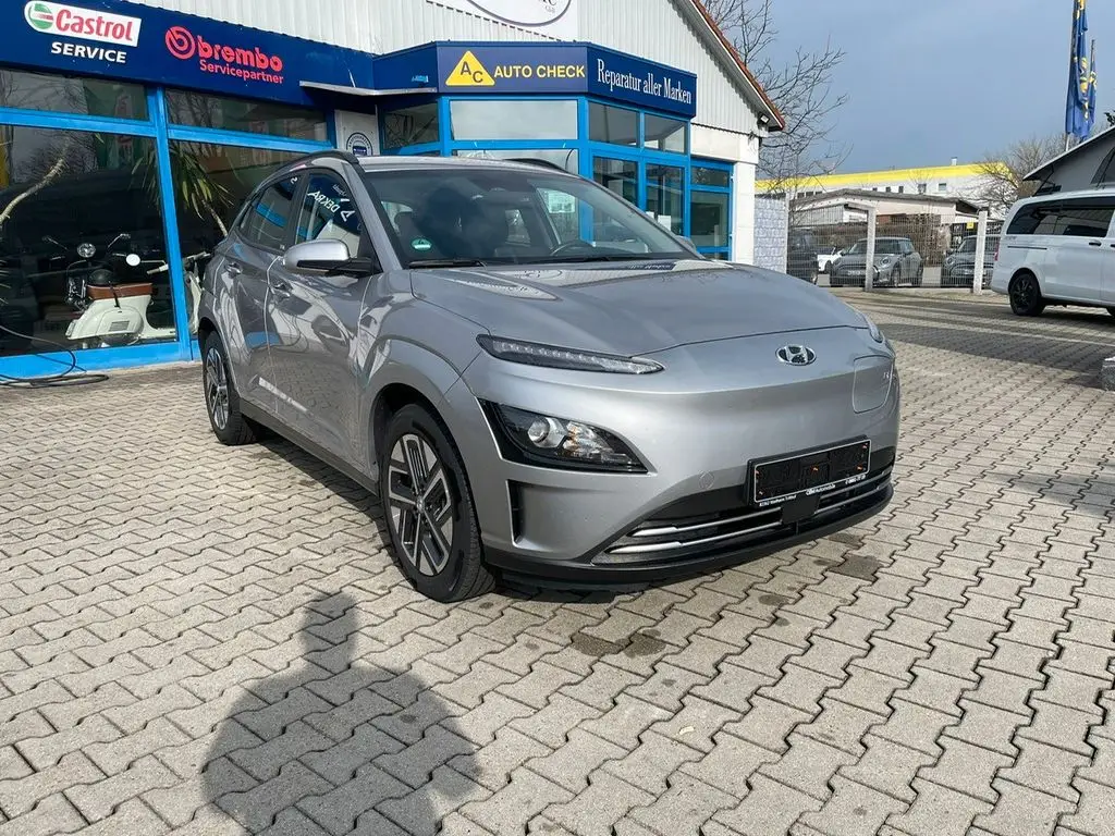 Photo 1 : Hyundai Kona 2021 Non renseigné