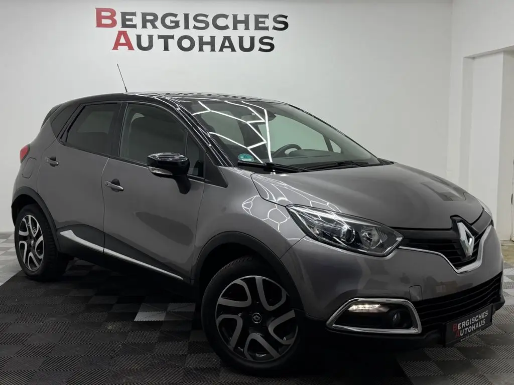 Photo 1 : Renault Captur 2016 Essence