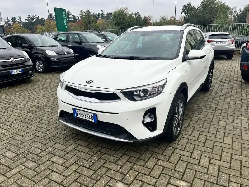 Photo 1 : Kia Stonic 2019 Essence