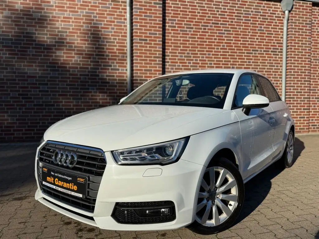 Photo 1 : Audi A1 2017 Petrol