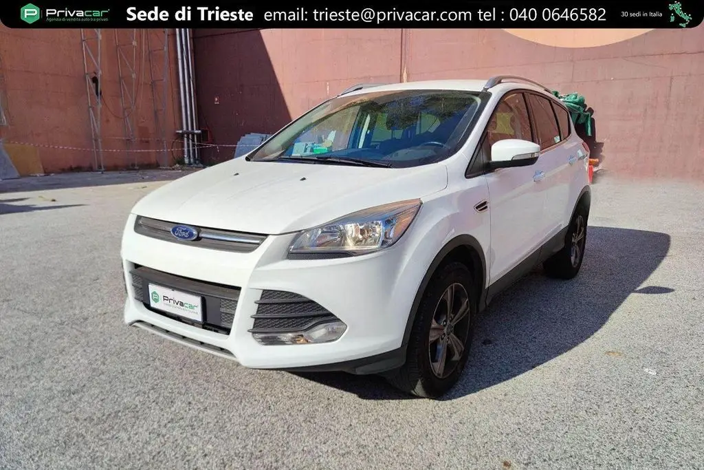 Photo 1 : Ford Kuga 2016 Essence