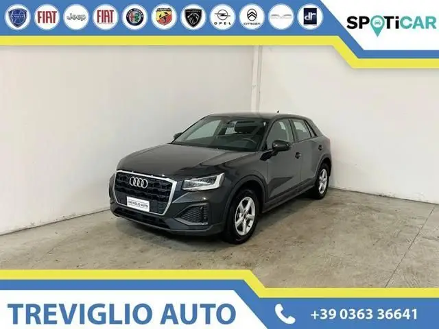 Photo 1 : Audi Q2 2022 Essence