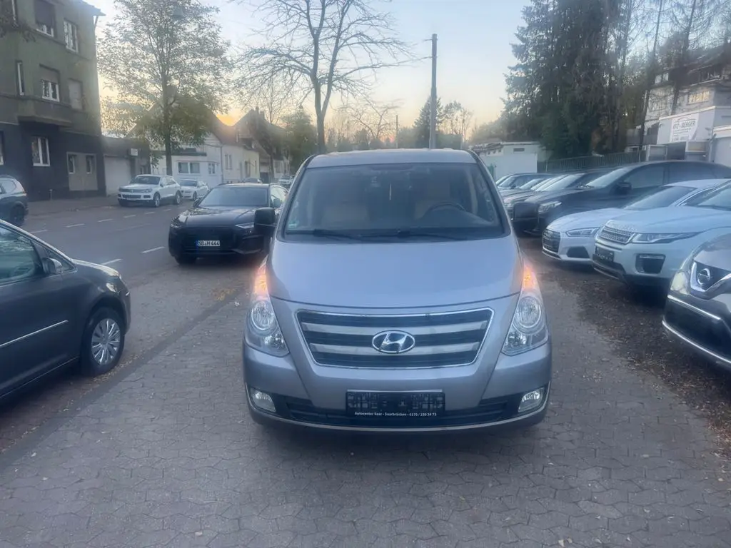 Photo 1 : Hyundai H-1 2017 Diesel