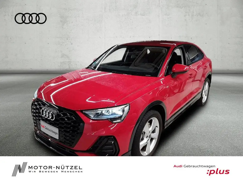 Photo 1 : Audi Q3 2024 Hybride