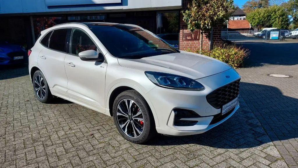 Photo 1 : Ford Kuga 2021 Hybrid