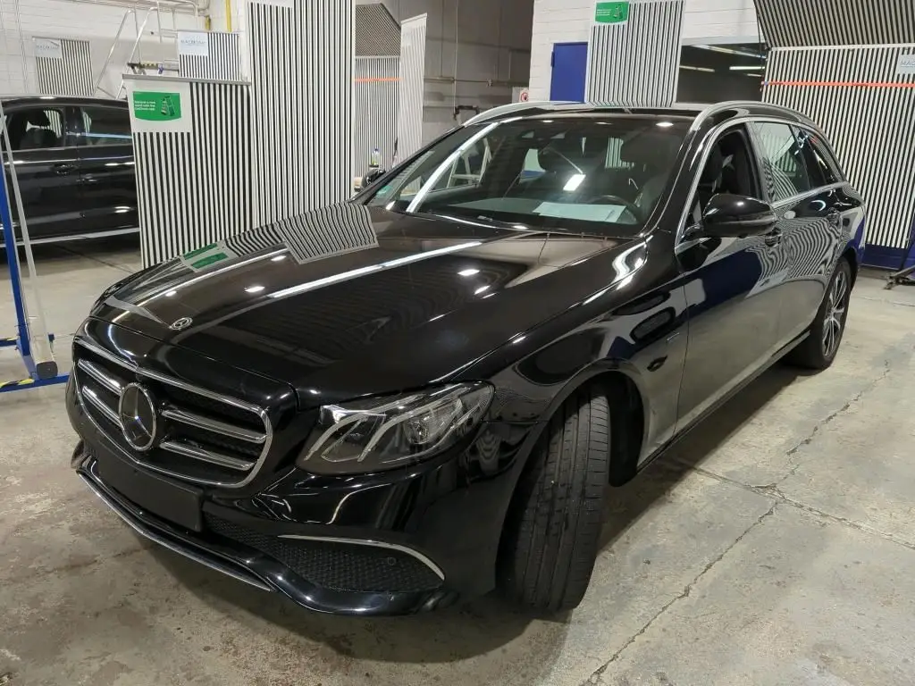 Photo 1 : Mercedes-benz Classe E 2020 Hybride